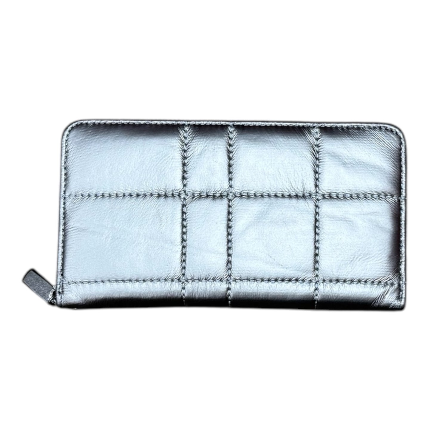 Metallic effect wallet/purse with bracelet